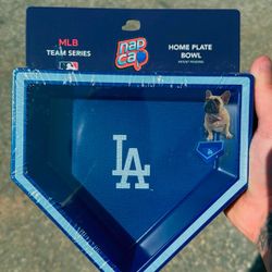 Brand New Dodger Dog Bowls For Pets 