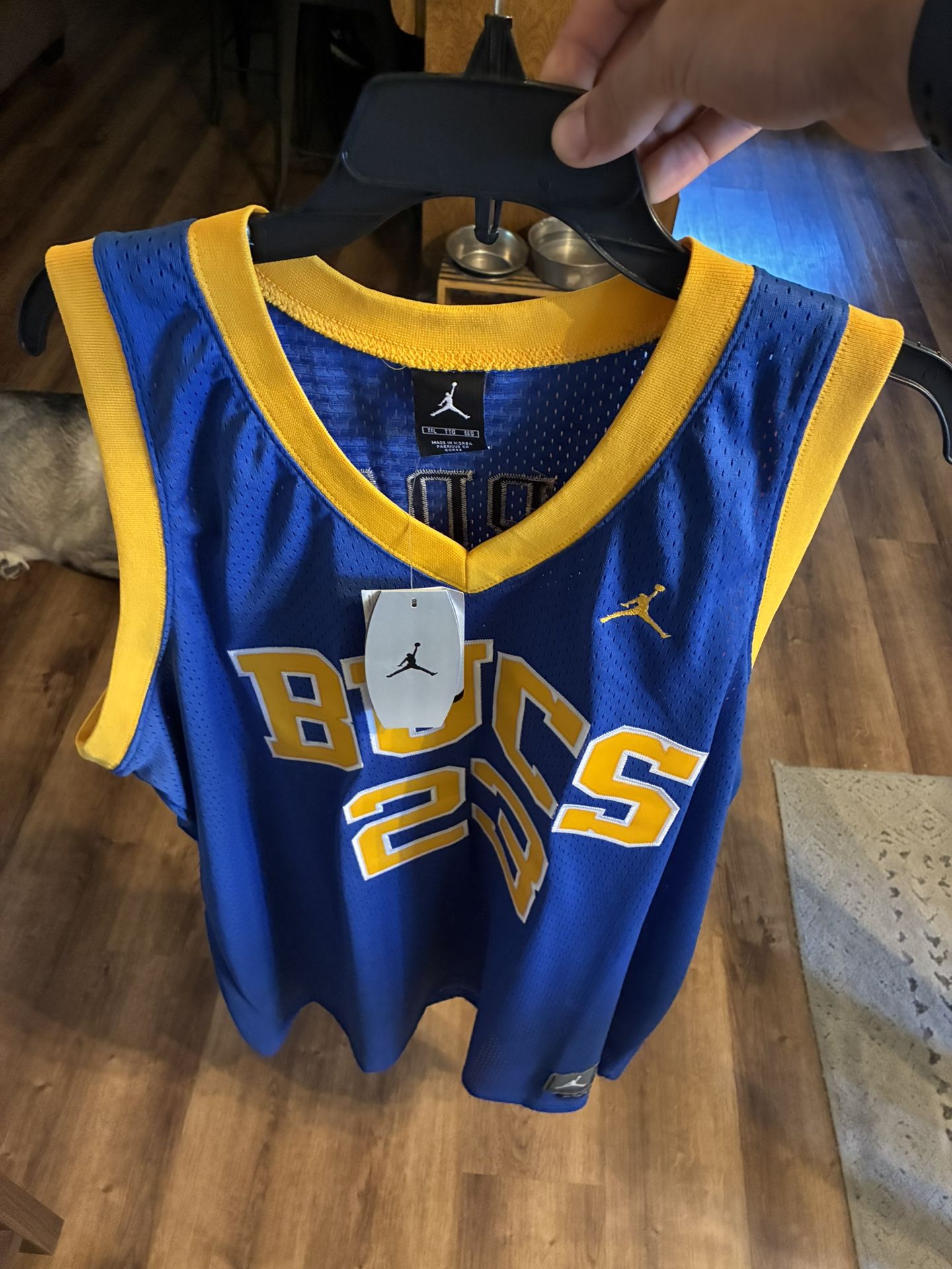 Jordan Bucks Jersey Sz XXL