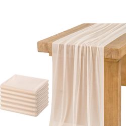 Table Runner, Ling’s Moment 