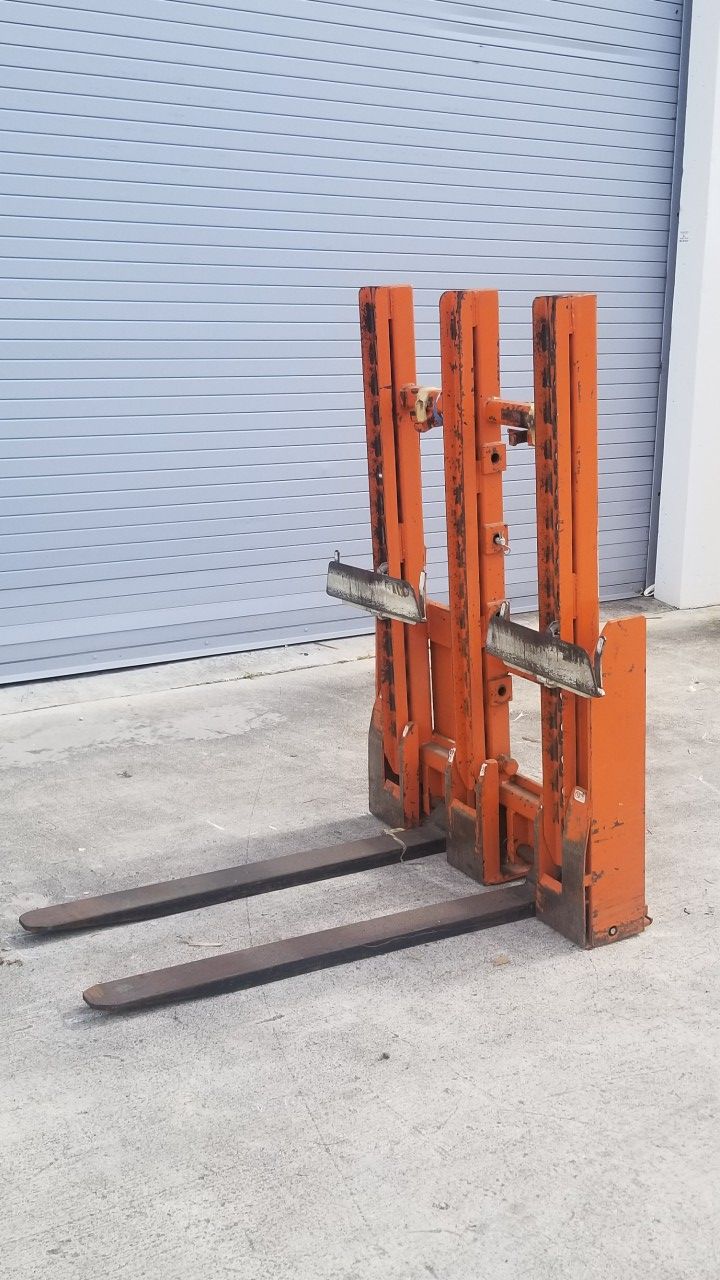 Basiloid Fork Lift Attachment Lift-A-Pliance Box Forklift