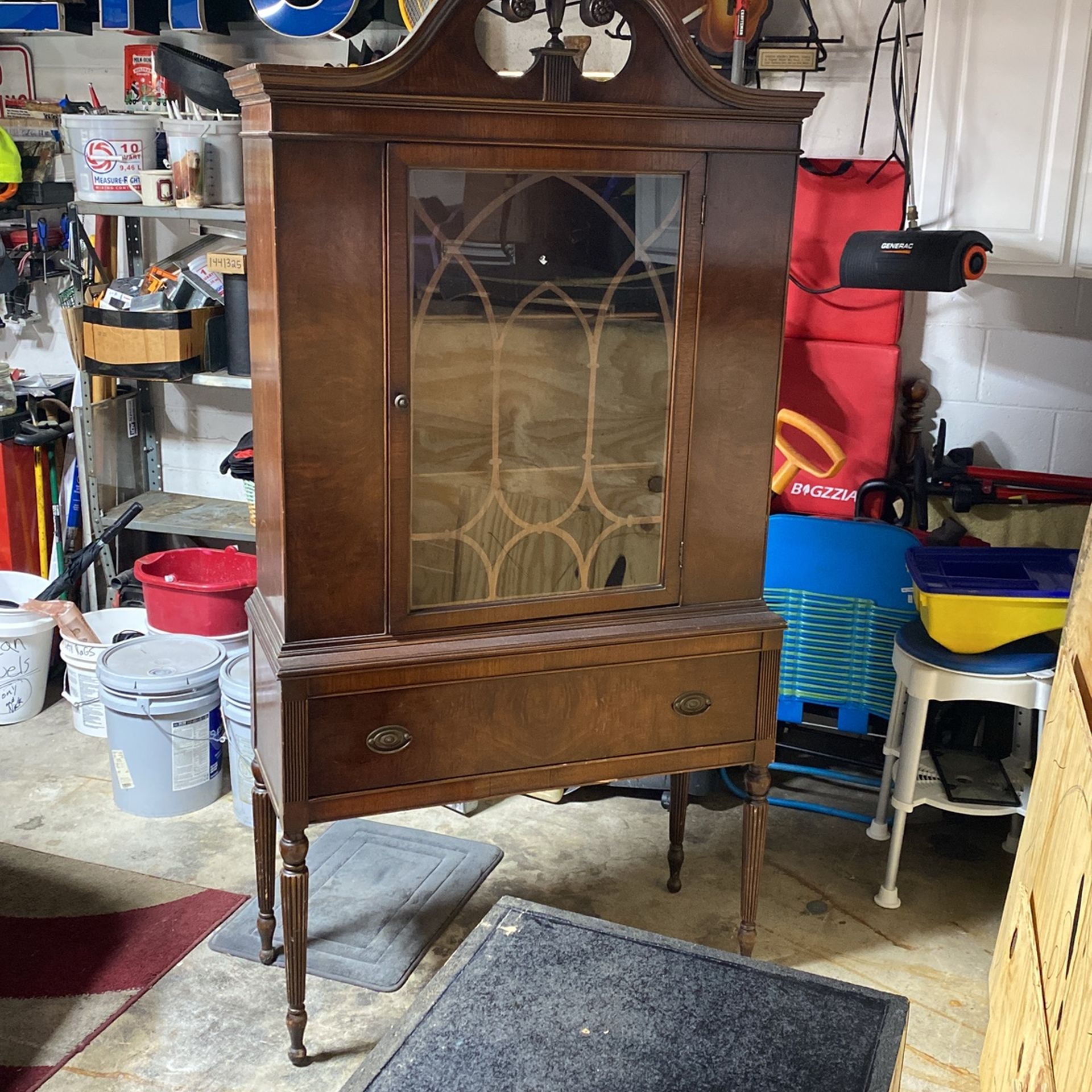 Antique China cabinet very good condition $250 