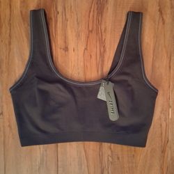 NikeSKIMS New Ribbed Seamless Scoop Bra - Kim K