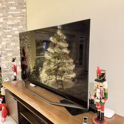 Samsung 65” 2014 purchased LED TV For Sale UN65H7100