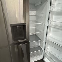 New Spacious LG Big Fridge On SALE