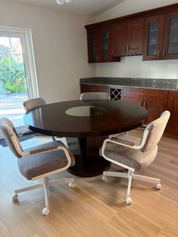Dining Table with 4 chairs