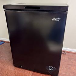 Arctic King Chest Freezer