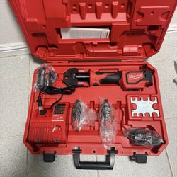 Milwaukee M18 Pro Press Pex