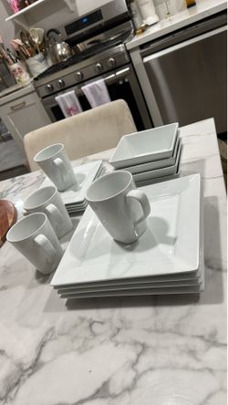 White very heavy plate set 4 large plates 4 small plates 4 mugs 4 bowls firm price $20