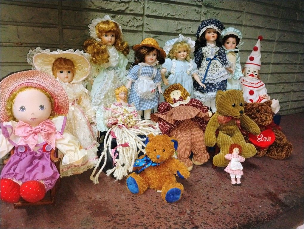 Collection Of VintagePorcelain Dolls And A Couple Hearts And A Faith Wick Original Clown Lil Debbie Doll Etc