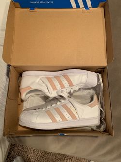 White adidas superstars