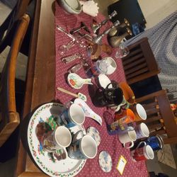 Solid Oak Wood Dinette Set W/ 4 Chairs