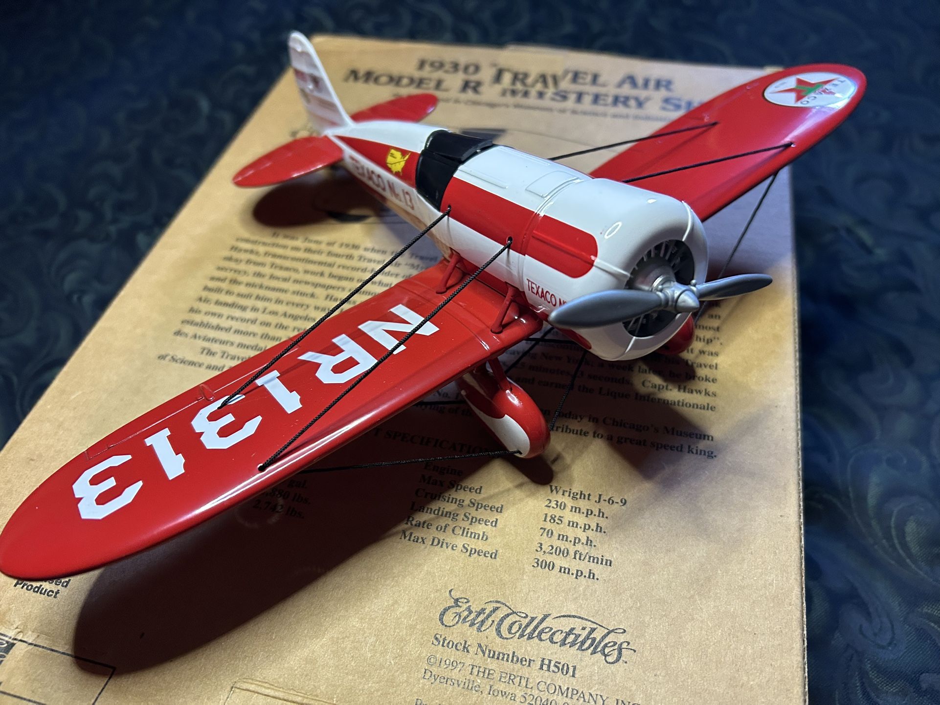 Airplane Coin Bank Texaco Metal New Set Of 7