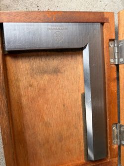 Mitutoyo Steel Square with Wooden Case