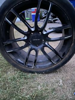 22 Inch Rims For A Jeep Cherokee 5 Lugs, Needs New Tires