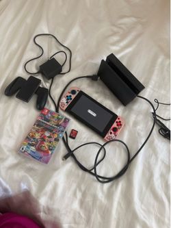Nintendo Switch Bundle – Like New –