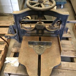 Antique Challenge Paper Cutter
