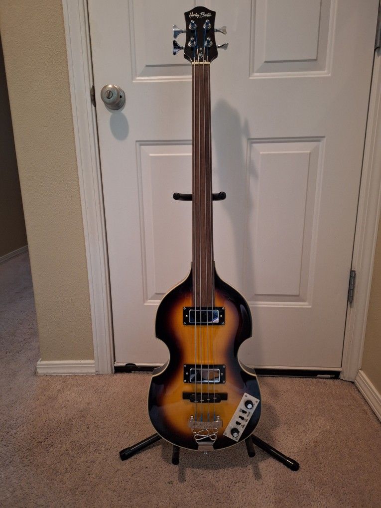 Fretless Violin Bass