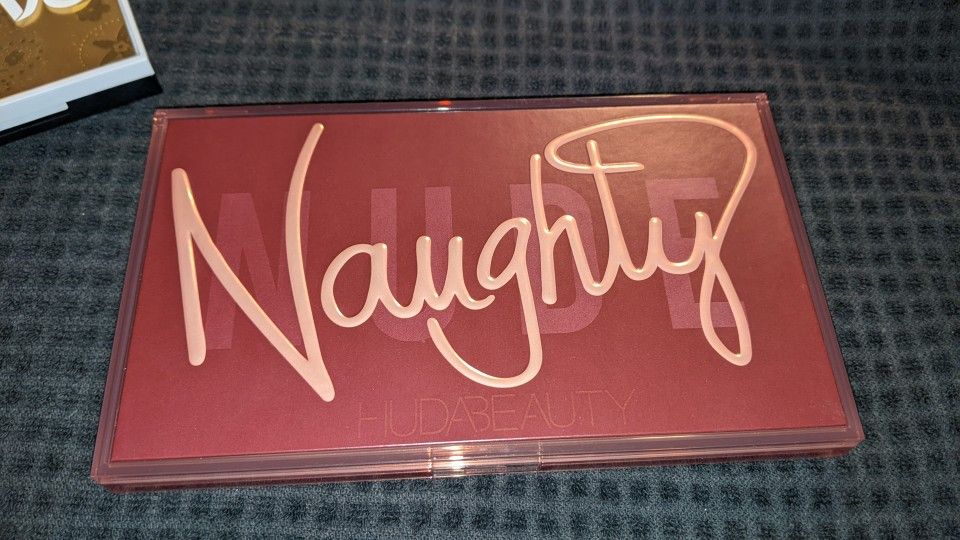 Huda Palette, Naughty