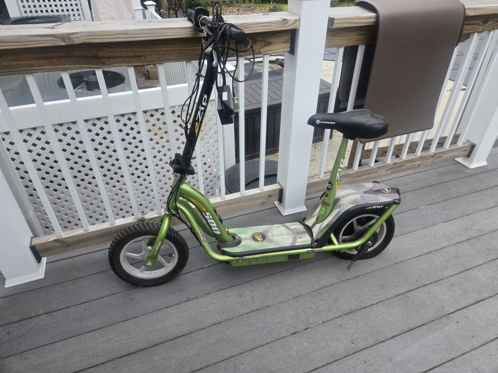 eZip 500 electric scooter (READ DESCRIPTION)
