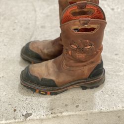  Boots