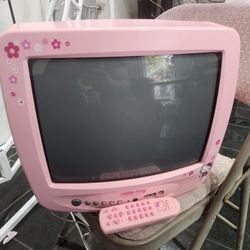 2003 Pink Hello Kitty 13" KT2113 Vintage Box TV with Remote