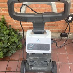 Maytronics Dolphin Controller And Stand. 