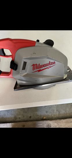 Milwaukee Skilsaw. era mienta para. Cortar metal madera y platico y más. 