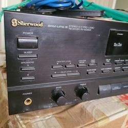 Sherwood RV-5030R Dolby Pro Logic receiver