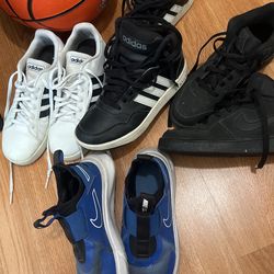 BOY SHOES SIZE 5