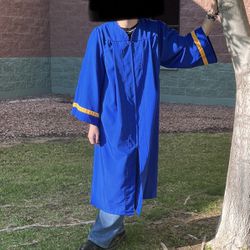 Eastwood  Graduation 🧑‍🎓 👩🏻‍🎓🧑🏼‍🎓cap N Gown 💙💛💙💛