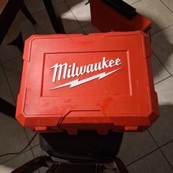 Milwaukee Corded Band Saw 