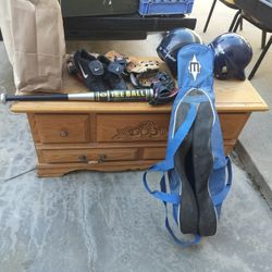 Tee Ball Set Bat 4 Gloves Kids Shoes Size 11