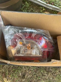 Chevy traverse left tail light