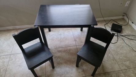 Children's wooden table with 2 chairs
