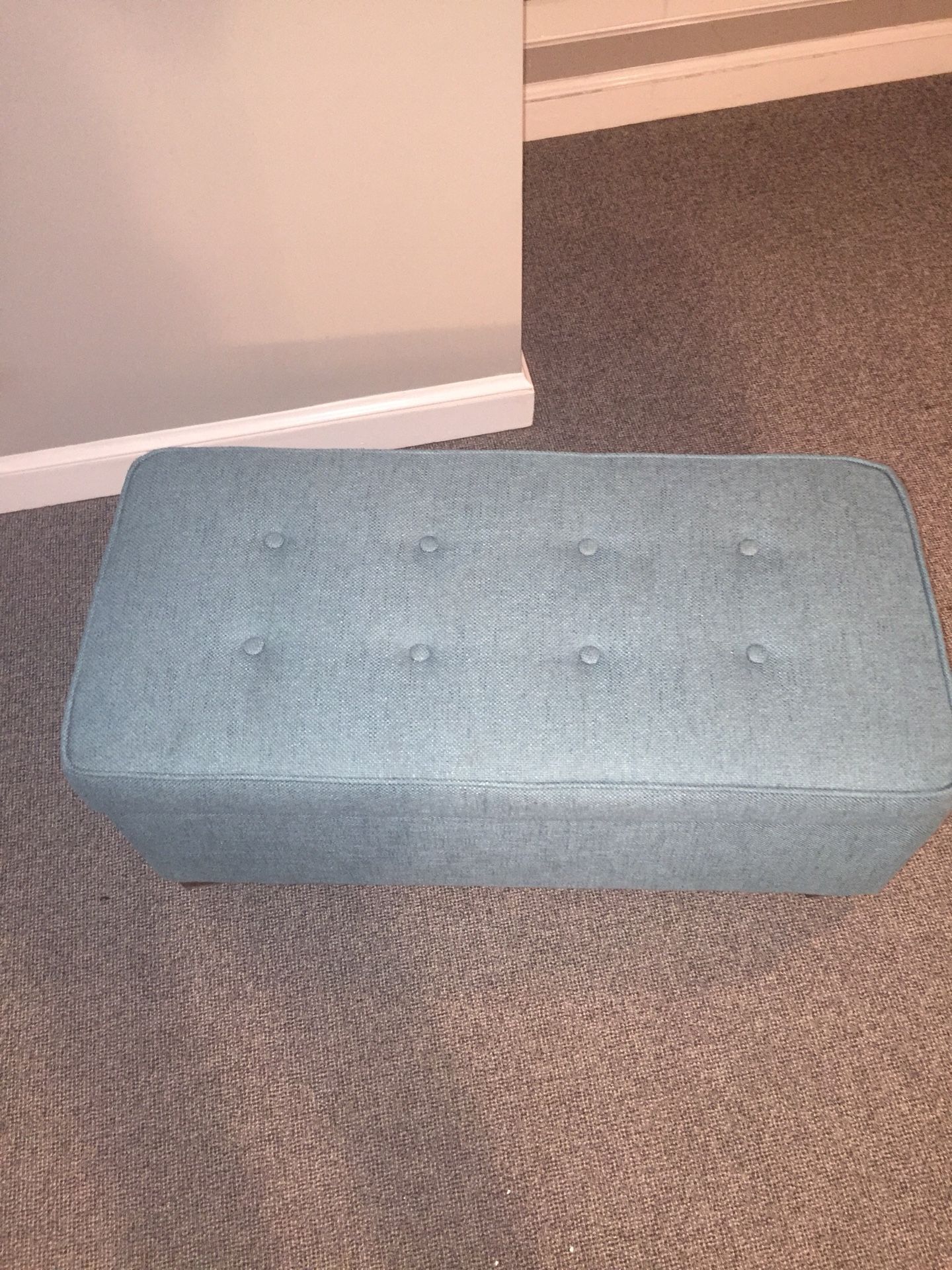 Upholstered storage bench