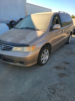 Parts from 2003 honda odyssey minivan / parts van