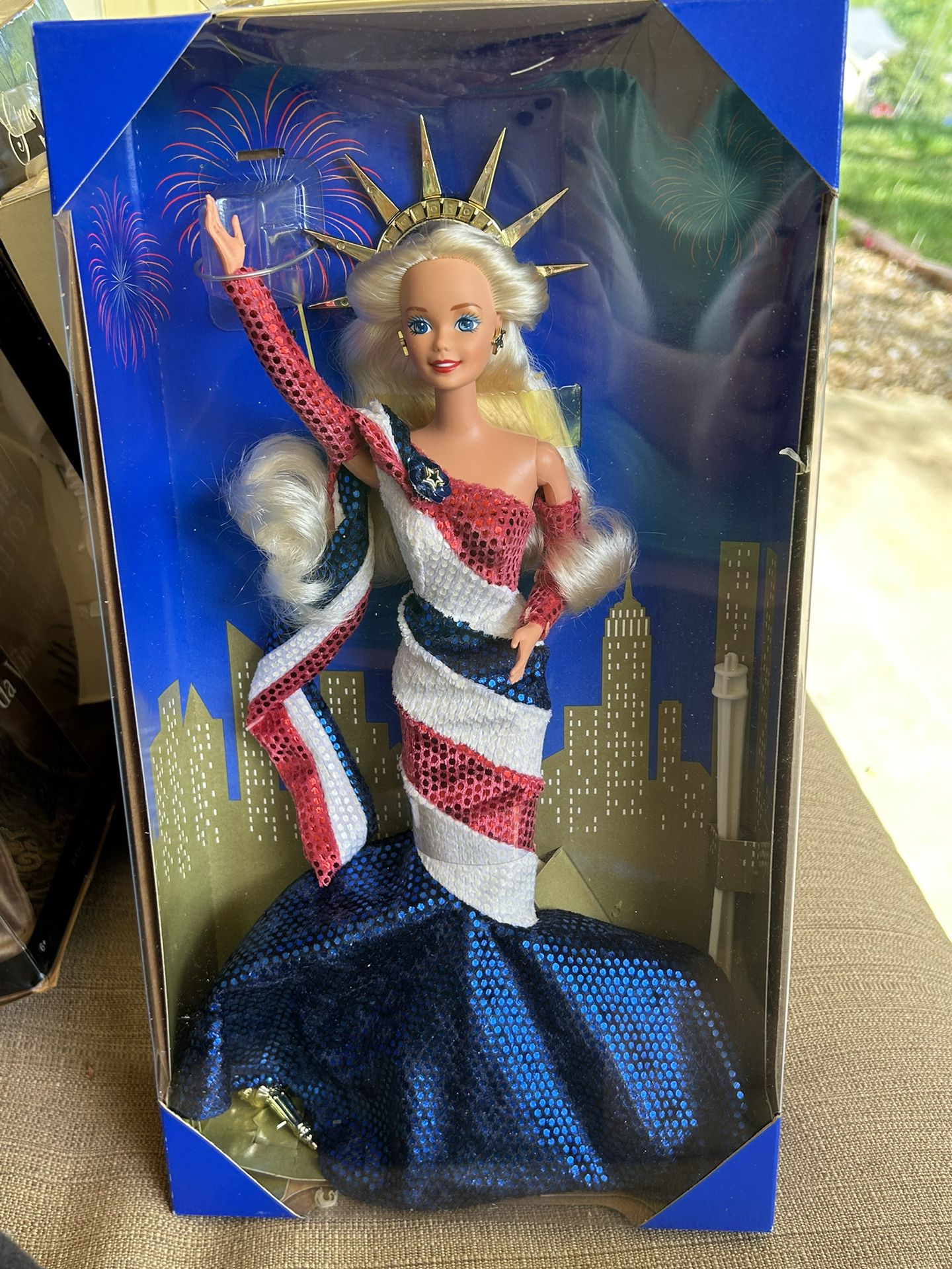 Barbie Statue Of Liberty 1995 FAO Schwarz Exclusive  Mattel 