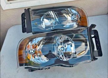 02-05 Dodge RAM Headlights Faros Calaveras Micas