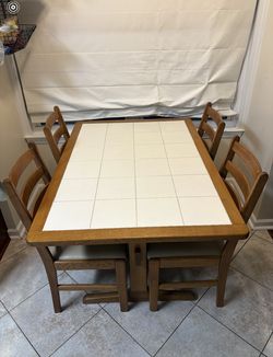 Kitchen table