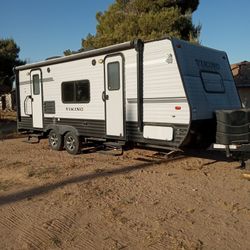2018 Viking 21 Feet Travel Trailer 