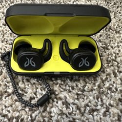 Jaybird Vista Wireless Running Headphones - Black, Charging Case, Cable