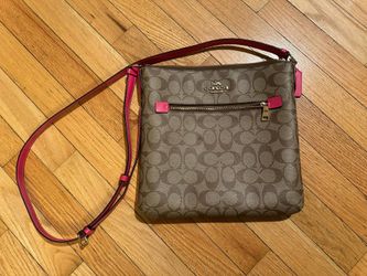 COACH Shoulder Bag Sacoche Beige Pink Signature