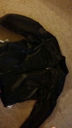 Harley Davidson Brand new leather jacket looking for best offer
