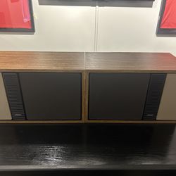 Bose 301 Series lI Walnut Direct/reflecting stereo left & right speakers