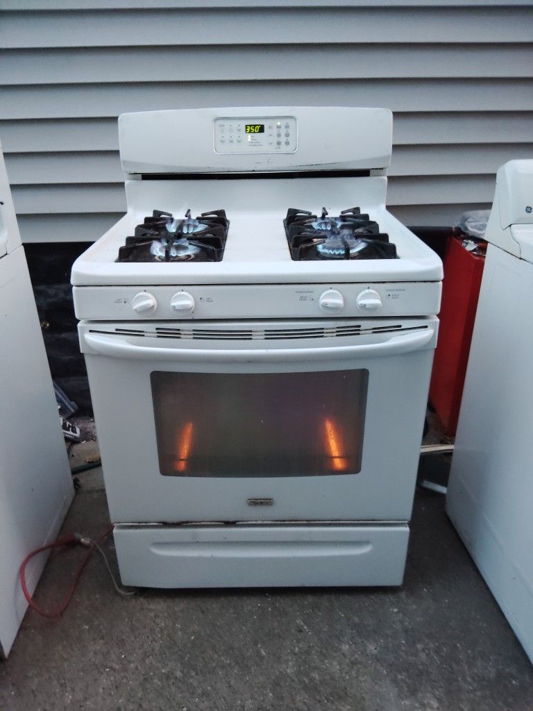 Gas Stove/ Oven 