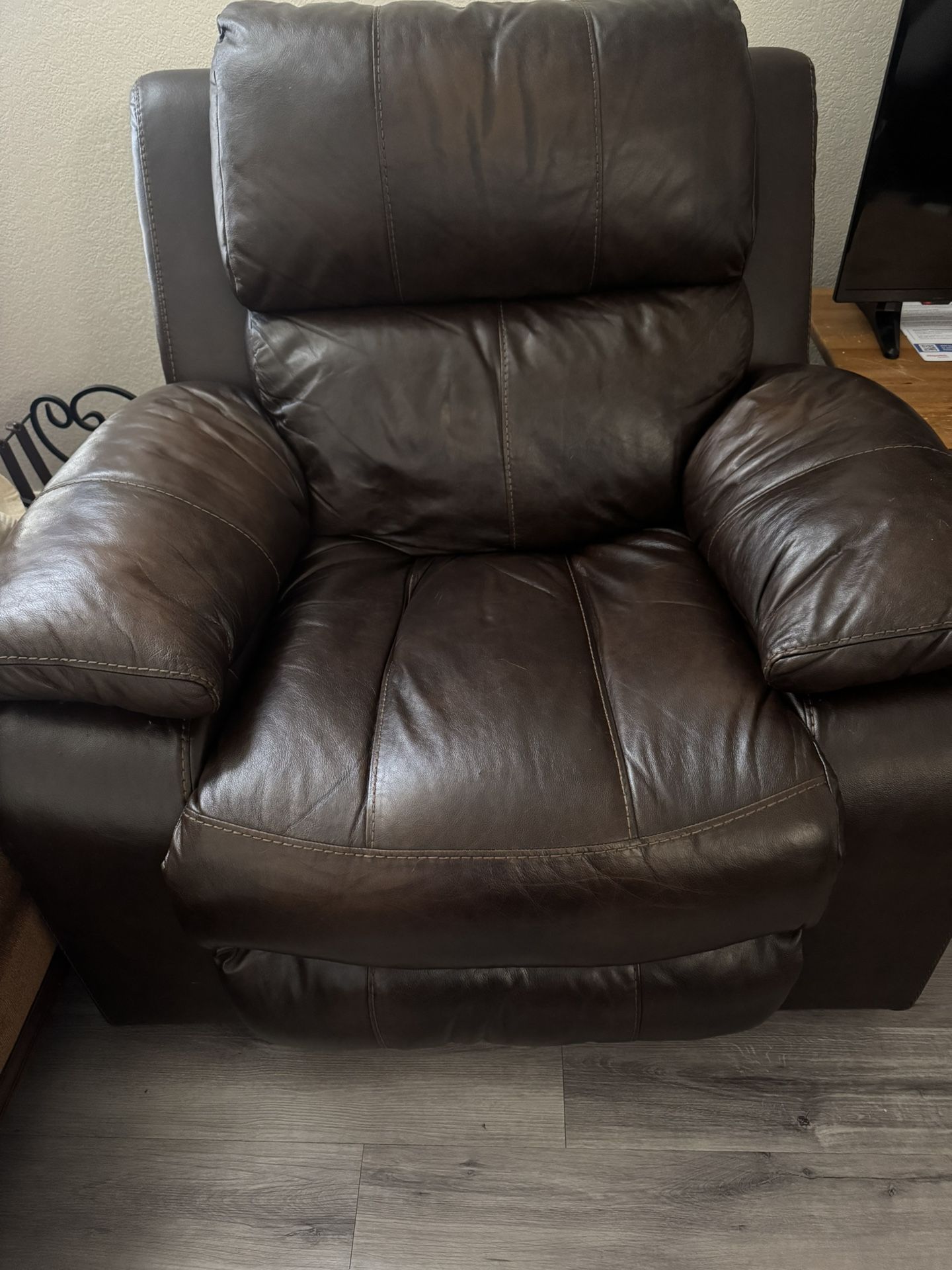 Large Recliner