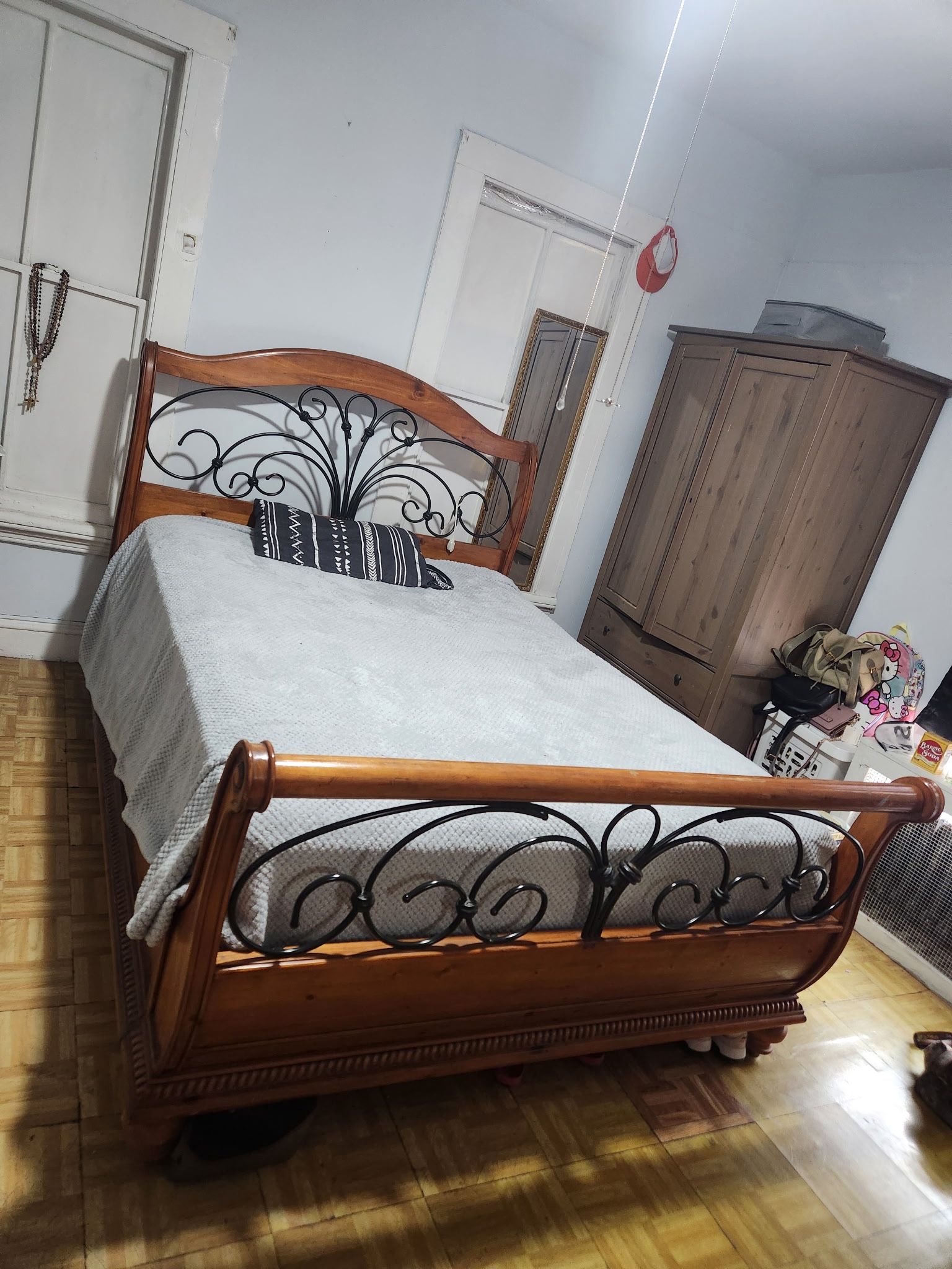 Bed frame And Mattress