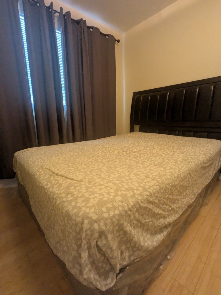 Queen Bed With Bed Box And Bed Frame