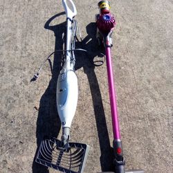 Dyson Cordless Vacuum+Shark Steam Mop