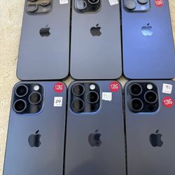 iPhone 15 pro max Unlocked / Liberado 😃